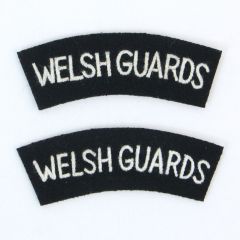 Image of WW2 Welsh Guards Shoulder Titles showing the text on the front that reads Welsh Guards