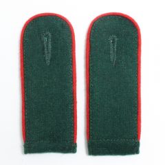 Artillery EM Shoulder Boards Bottle Green (Red piped)