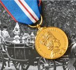 Queens GOLDEN JUBILEE Medal - Full Size