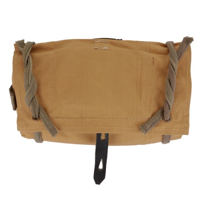 Assault pack with frame store
