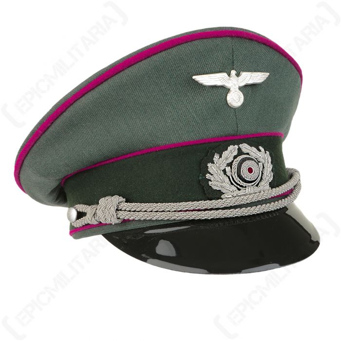 German officer hat new arrivals