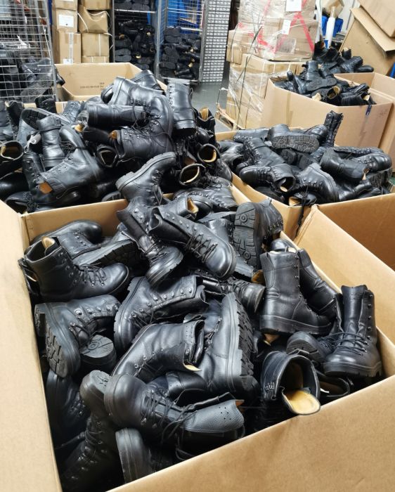 Moulded sole boots clearance
