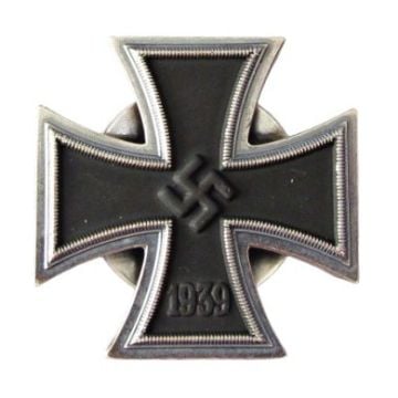 Front view of an Iron Cross First Class (screw back) on a white background.