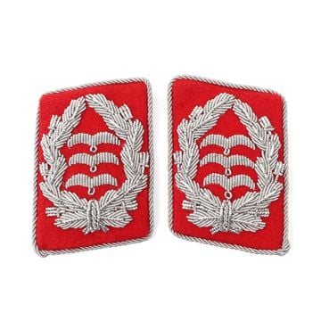 Luftwaffe Flak Division Oberst Collar Tabs - Red