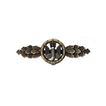 Luftwaffe Bomber Clasp - Bronze Thumbnail