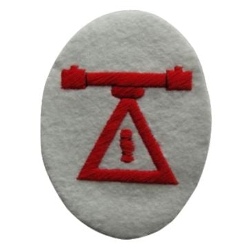Kriegsmarine Range Finder Specialist Trade Badge - red on white background