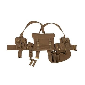 This view shows all the compartments of the WW1 British 2nd Pattern 1908 Webbing Set. -TN