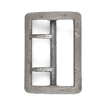 This view shows the front of the belt buckle. Thumbnail.