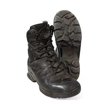 This view shows the front of the shoes. Thubmnail.