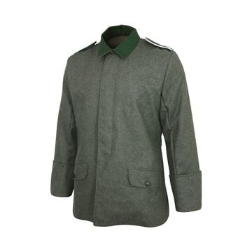 This view shows the front of the WW1 German M15 Tunic. Thumbnail