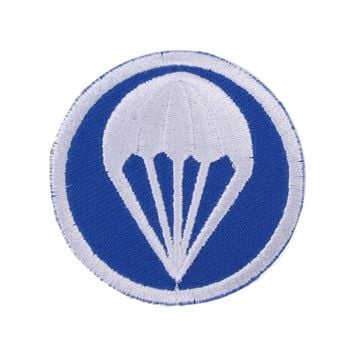 This view shows the front of the WW2 US Paratroopers Garrison Cap Badge. THumbnail.