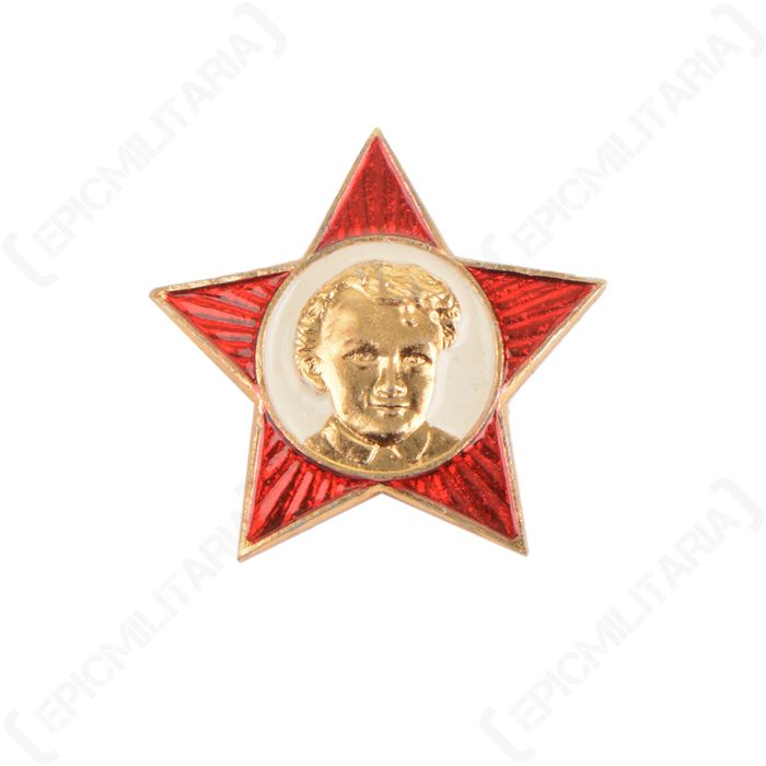 Front view of the Soviet Oktyabryonok Red Star Pin Badge