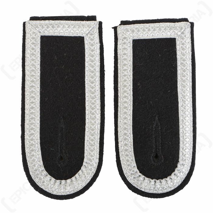 This view shows the plain Waffen-SS Scharfuhrer Shoulder Boards