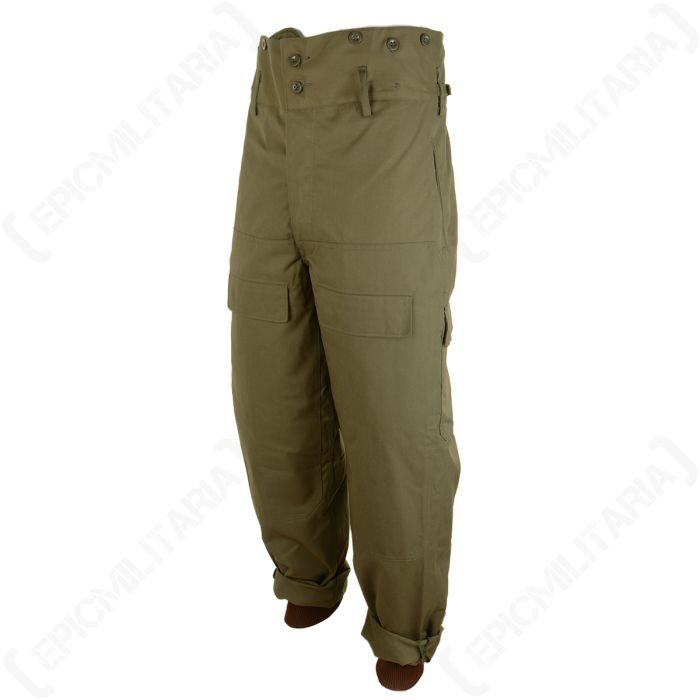 パンツ Czech Army M-85 Cargo Pants Czech Army M-85 Cargo Pants DeadStock】チェコ軍 M-8