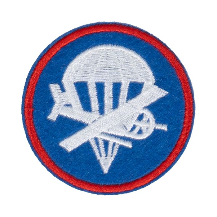 This view shows the front of the Officers Airborne Garrison Cap Badge.