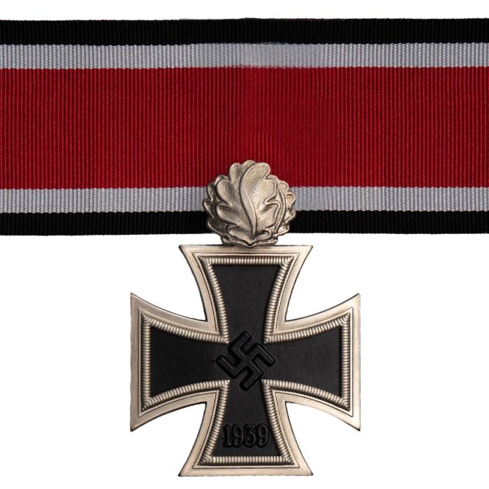This view shows the 1939 Knights Cross of the Iron Cross in Nickel Silver with Oakleaves full assembled.