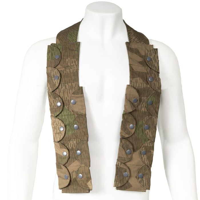 This view shows the front of the WW2 German Dull Splinter Bandolier.