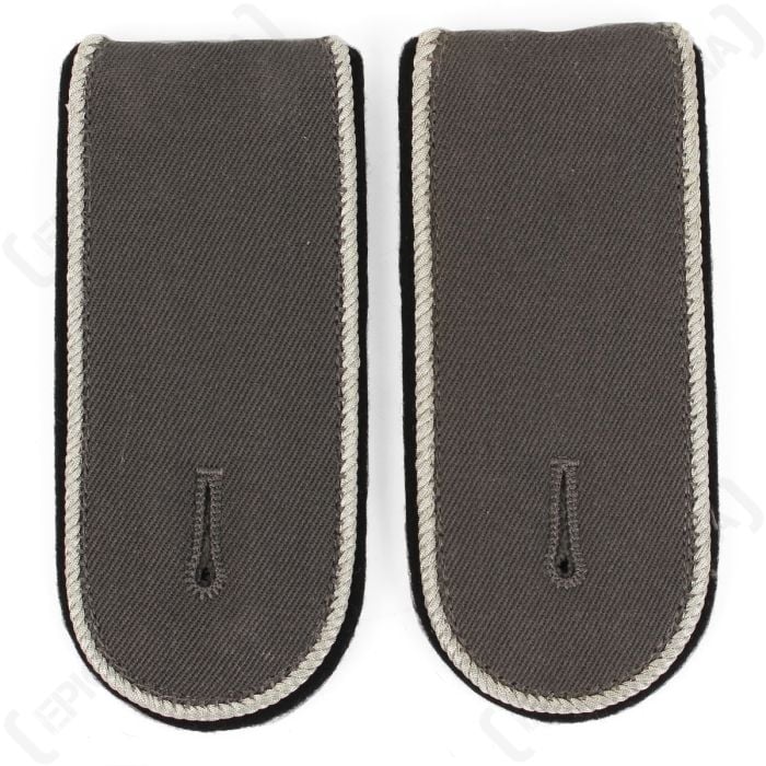 Front view of a pair of German Bundeswehr BW Shoulder Boards – Officer 