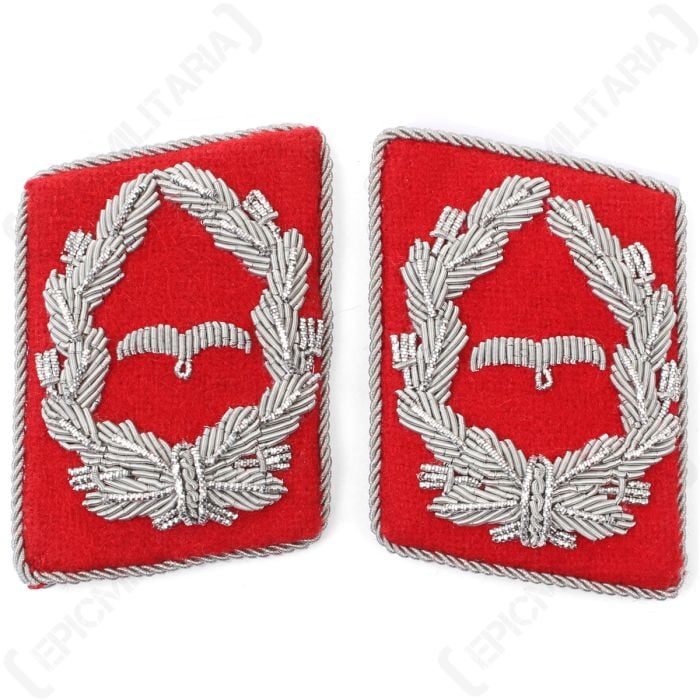 Luftwaffe Flak Division Major Collar Tabs - Red Main