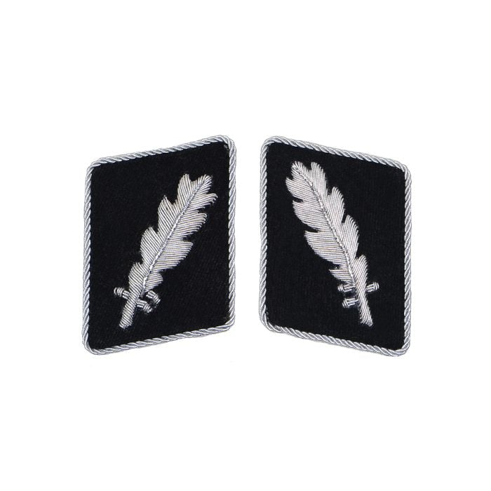 Waffen-SS Standartenfuhrer Collar Tabs