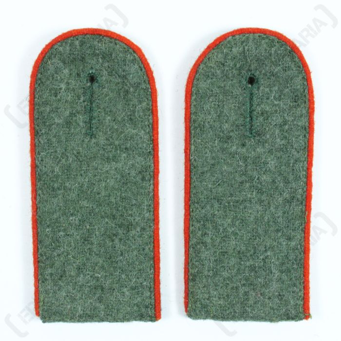 Red Piped Artillery EM Shoulder Boards Field Grey
