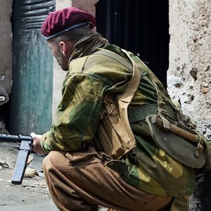 A behind shot of a WW2 British Airborne solider